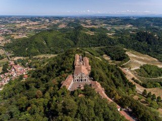 Tra castelli e colline del tartufo
